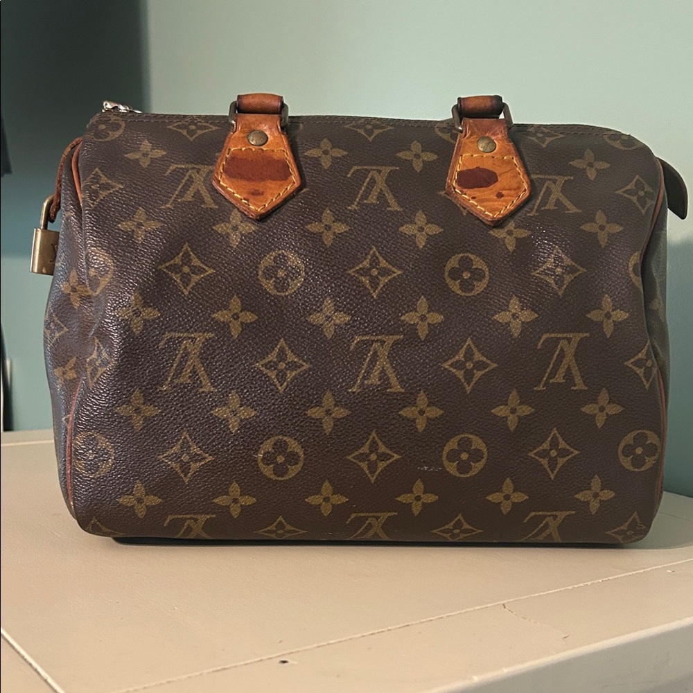 Vintage Louis Vuitton Speedy 25 Monogram 1990 Malletier